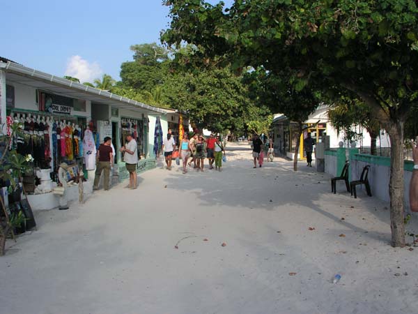 Inselaufnahmen Dhangethi
