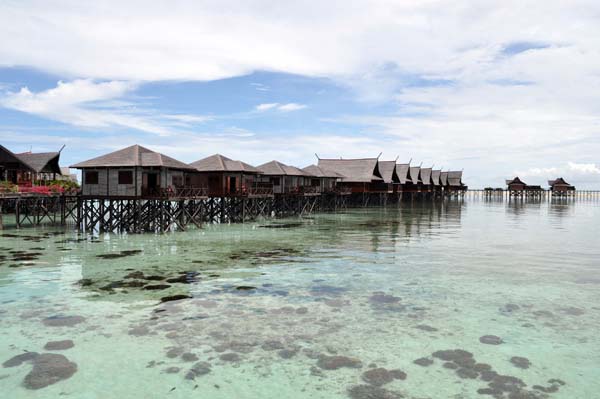 Kapalai Water Village