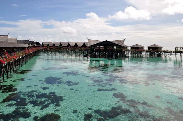 Kapalai Water Village