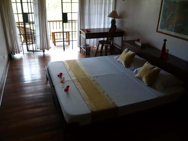 Club Paradise, Dimakya