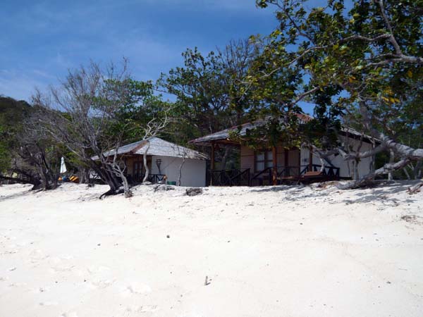 Club Paradise, Dimakya