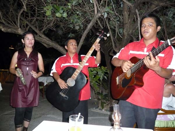 Club Paradise, Dimakya