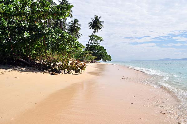 Siladen Resort & Spa