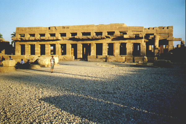 aegyp060.jpg