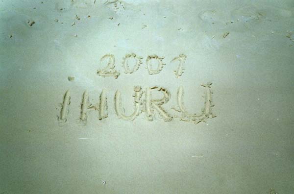 IHURU001.JPG