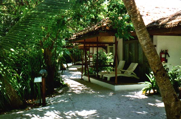 IHURU009.JPG