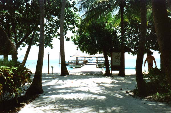IHURU028.JPG