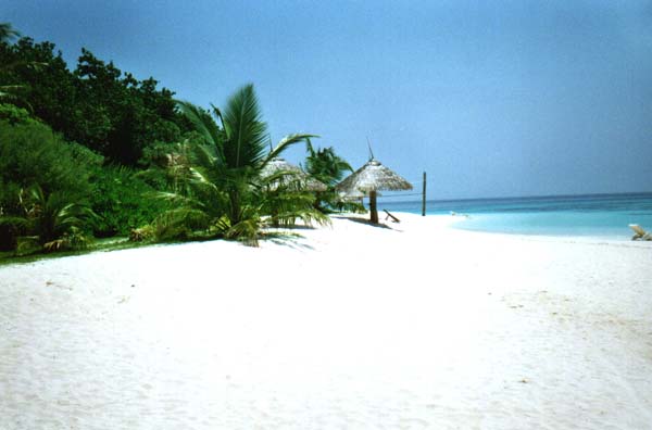 IHURU035.JPG