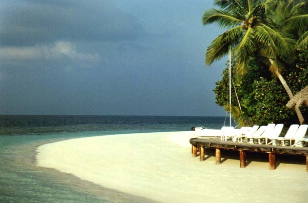 IHURU037.JPG